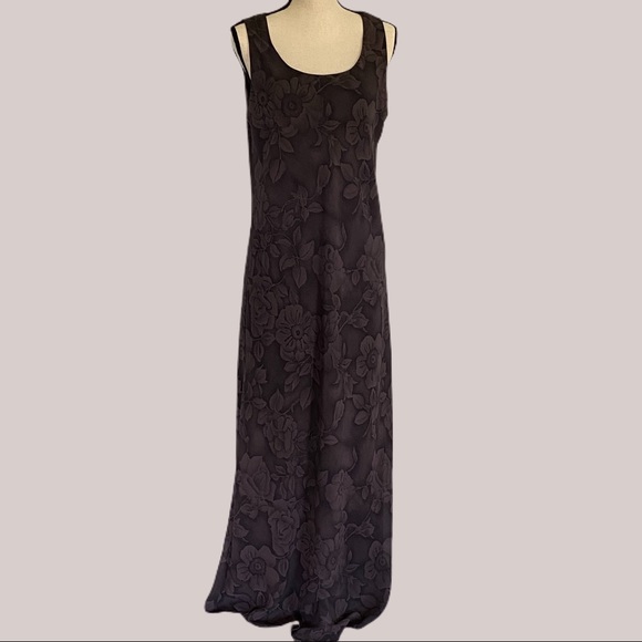 CDC Dresses & Skirts - CDC maxi dress.